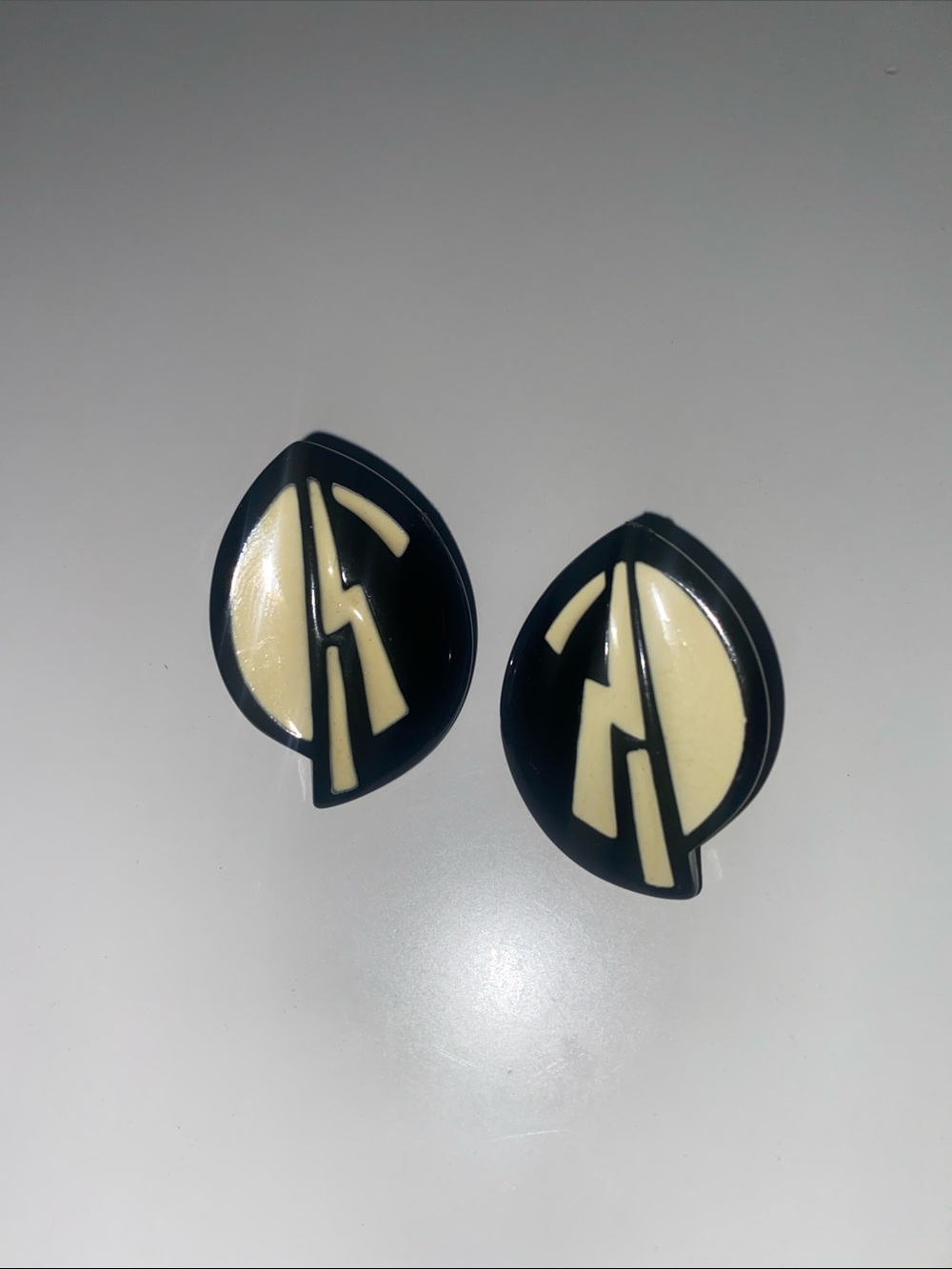 Black and Cream Geometric Leaf Stud Earrings